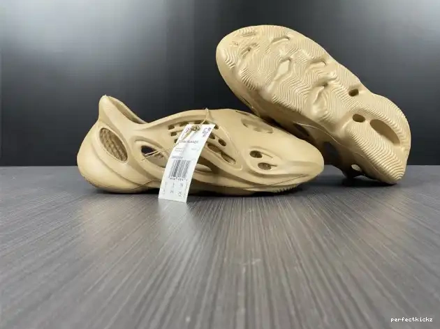 Foam Yeezy GW3354 Ochre Adidas RNNR 0518